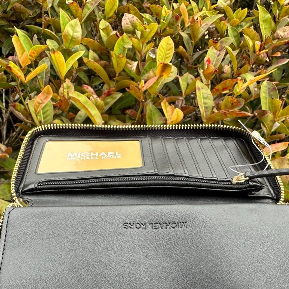 Michael Kors Jet Set Travel Multifunction Large Phone Case Wallet Wristlet Black - Picture 5 of 9